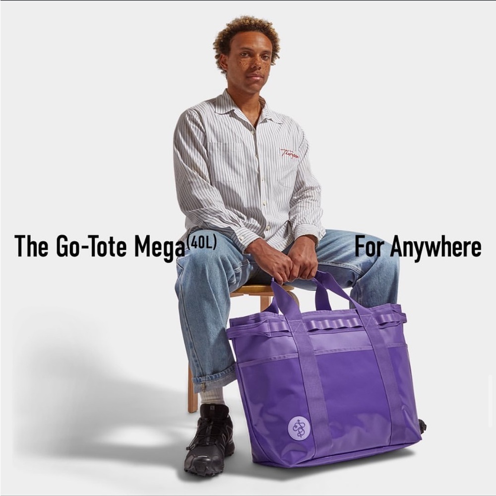 HUGE go tote mega (40L) in purple (shiny patent)